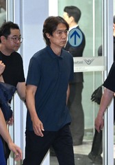 16강행 캐나다 감독 놓친 韓…홍명보·클린스만엔 '140억' 펑펑