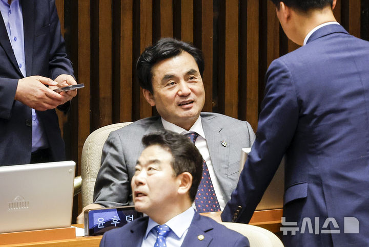 국힘 "안규백, 당당하면 왜 병적기록 공개 못 하나…거부하면 사퇴해야"