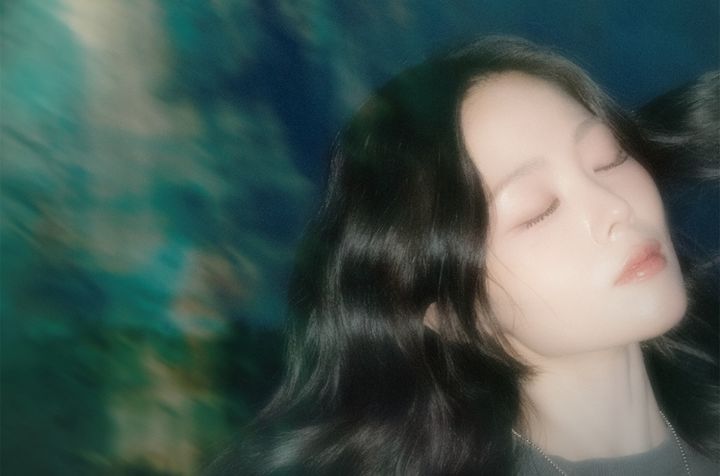 HYNN(박혜원), 달빛이 비치면 비로소 열리는 '비밀의 정원'