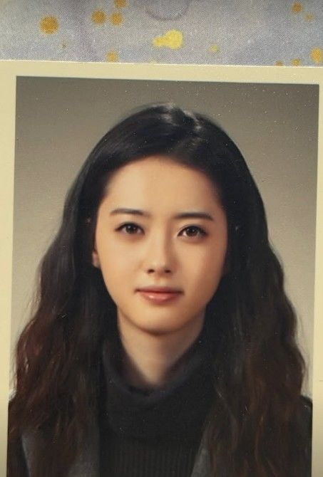 36세 고아라, 학생증인 줄…앳된 증명사진 공개 '동안 미모'