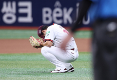 키움 김윤하, 18연패 수렁 '역대 2위'…두산 최민석, 다승·ERA 1위(종합)