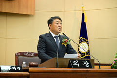 정선군의회 배왕섭 의장 선출…민주당 중심 새 진용 구축