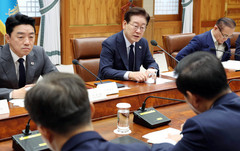 메가프로젝트 점검회의 발언하는 이재명 대통령