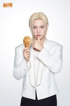 BBQ, 신메뉴 '필크런치' 글로벌 동시 공개…'필릭스'와 협업