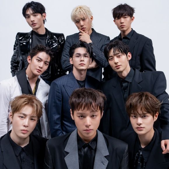 워너원, 9년 만에 美 케이콘 무대 선다