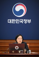 한 총리, 첫 국무회의 주재 "표현의 자유 보장하되, 허위·조작정보엔 단호히 대응"