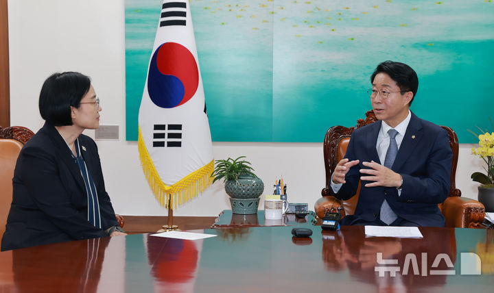 조 의장 "3대 메가 프로젝트 적극 협력" 韓총리 "입법 지원 매우 중요"