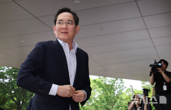 이재용 삼성전자 회장 취임 4주년…"'기술·인재' 중심 경영으로 위기 돌파"