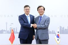 전재수 시장, 주부산 중국 총영사 접견…교류 확대 논의
