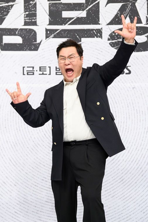 '김부장' 윤경호, 13시간 묵언수행 하며 팬사인회 연다
