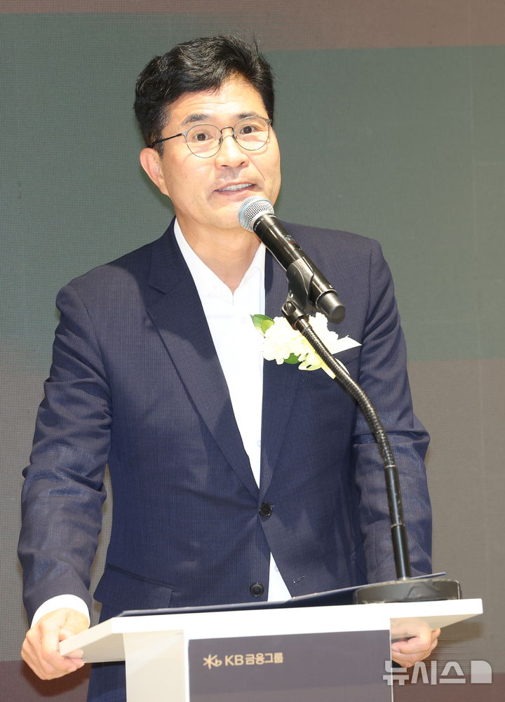 축사하는 이원택 전북특별자치도지사