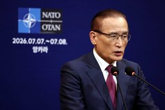 한·나토, '조달 기본협정' 협상 개시…靑 "연15조시장 韓기업 참여 기반 마련"