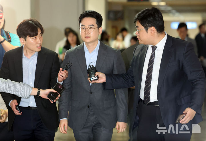 '정이한 자작극' 공방…이준석 "국힘 보좌진 출신" 주진우 "적반하장"