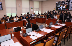 법사위 '보완수사권 폐지' 형소법 與 주도로 소위 회부…국힘 반발(종합)