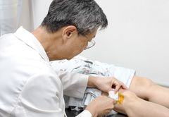 무릎퇴행, 수술이 끝 아니다…30%는 "병원 재방문"