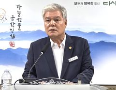 문정우 금산군수 "재정난 심각하지만 지방채 발행 안해"