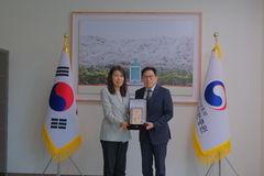 IITP, 현충원 묘역정화 7년…국가보훈부장관 감사패 수상