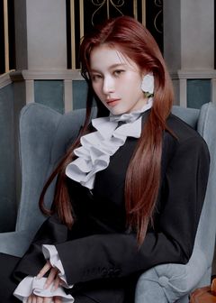 트와이스 사나, 스크린 데뷔…한일 합작 영화 '냥이'