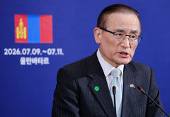 靑 "후렐수흐 몽골 대통령, 남북관계 개선·대화 여건 조성에 필요한 역할 하기로"