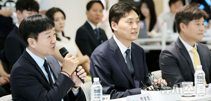 주민등록증 진위확인 확대 업무협약식, 인사말하는 박상진 네이버페이 대표