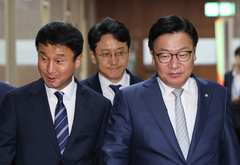 조 의장, 원 구성 마감 시한 17일로 통보…'반쪽 국회' 여야는 평행선