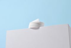 "폭우 뒤 폭염"…여름철 기능성 화장품 뜬다