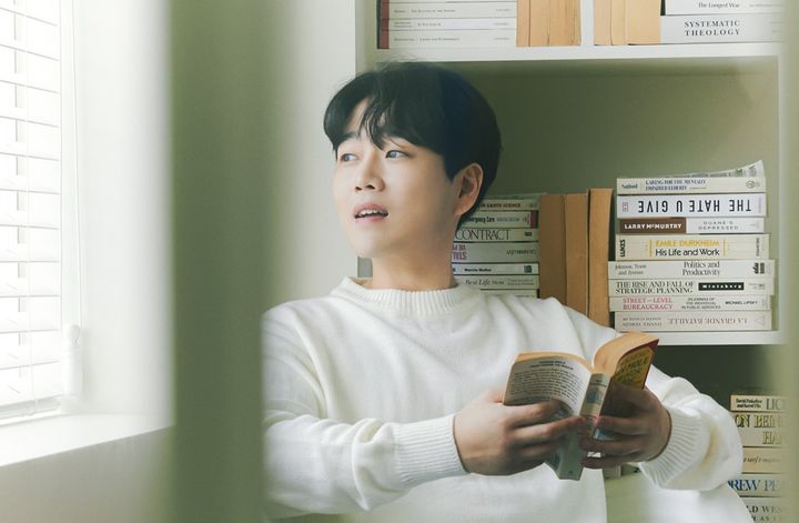 '학폭 시비' 황영웅, 드라마 OST 가창에 KBS 시청자청원 '규탄'