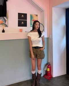 '강타♥' 정유미, 오프숄더 입고 야구장 직관…감각적 여름 패션