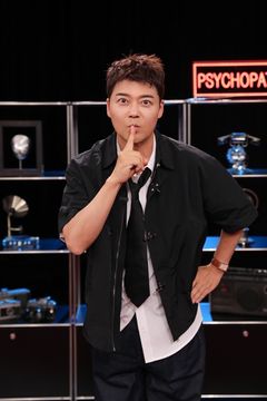 전현무 "사람 더 못 믿게 돼…웃는 낯에 속내 뭘지 의심 생겨"