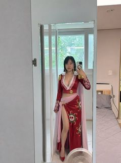 이세영, '원피스' 보아 핸콕 변신…파격 코스프레