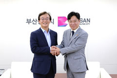 전재수, 김영훈 노동장관 만나…해양인재 양성·조선업 상생 협력