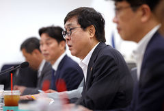 최휘영 "메가박스 상황 예의주시, 업계 영향 최소화 정책 모색" 