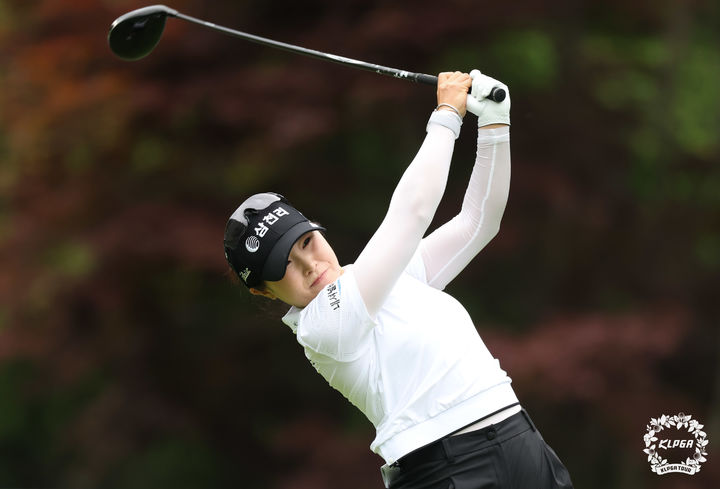 고지우, KLPGA 하이원 여자오픈 2R 단독 선두…2년 만의 정상 탈환 도전