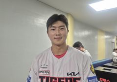 '태양의 후예'로 시선 사로잡은 KIA 박종혁 "올해 목표는 1군 안타"