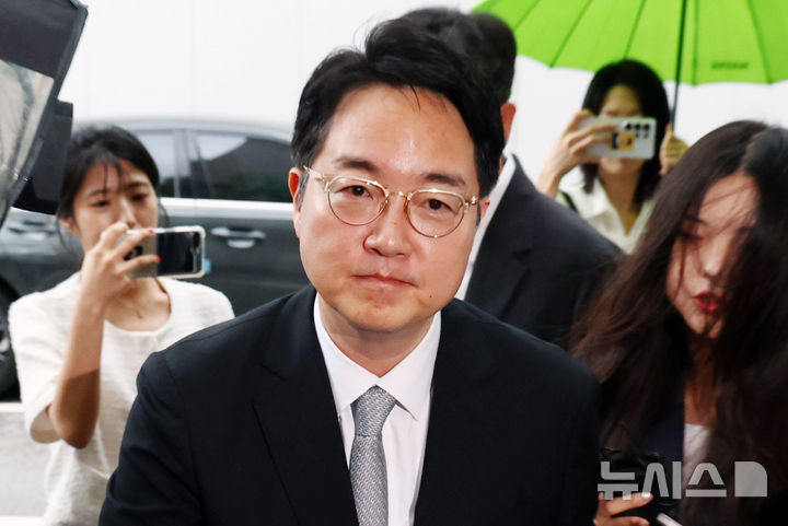 '도이치 수사 무마 의혹' 심우정 전 검찰총장 침묵한 채 종합특검 출석 [뉴시스Pic]