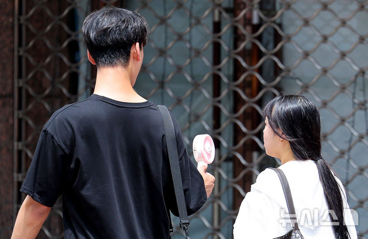 35도 안팎 무더위 계속…전국 곳곳 비 이어져[다음주 날씨]