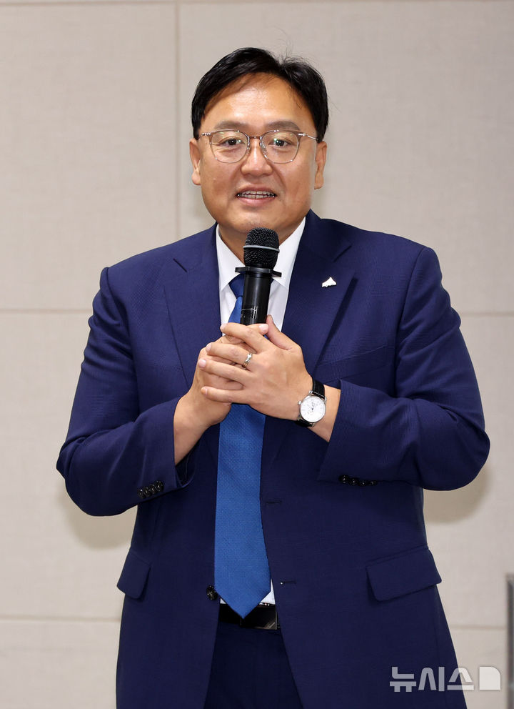 인사말하는 조상호 세종시장