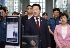 민주 "장동혁, 음모론 갇혀…제1야당 대표 자격 있나"