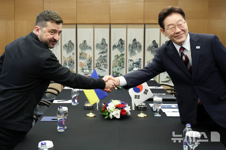 "李대통령, 누구 위협할 위치 아냐"…우크라 전쟁영웅 발언 논란