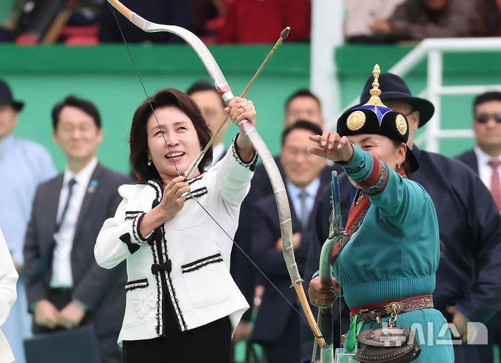 與 "김혜경 여사 '손털기' 허위 조작 영상 유포 주진우·22개 유튜브 채널 고발"