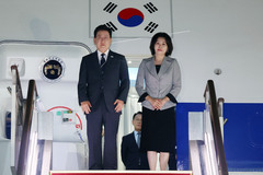 이 대통령, 서울공항 도착…3박5일 나토·몽골 순방 마무리