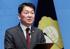 안철수 국민의힘 의원, 한동훈 무소속 의원 복당 반대 기자회견