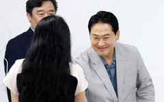 장동혁, 부산서 청년 만나 "선거 카르텔 해체하려면 국민특검 필요"