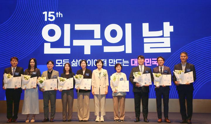 "작은 안부가 큰 힘" 탁정숙 hy 프레시 매니저, 복지부 장관 표창