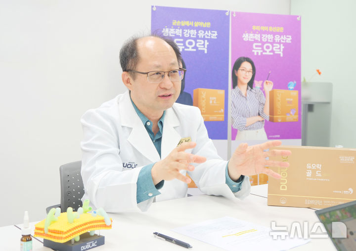 "아기 똥 있어요?"…유산균 박사가 신생아실 간 사연