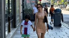 45세 김나영, 초밀착 원피스도 완벽 소화…군살 제로 몸매 눈길 