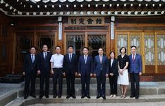 조 의장, 제헌국회 전시관 방문…"민주주의 제창한 제헌 뜻 이어갈 것"