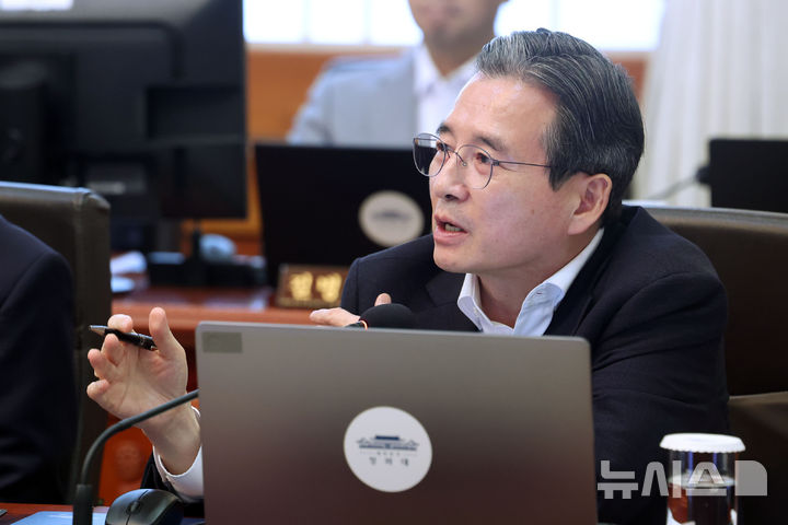 김용범 "삼전·하닉 레버리지 ETF 폐지 어렵다…시장 충격 최소화 논의해야"