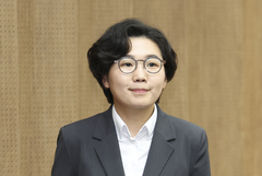 "86세대는 가라" 외친 김보미…李, 하루 만에 김보미 SNS 팔로우