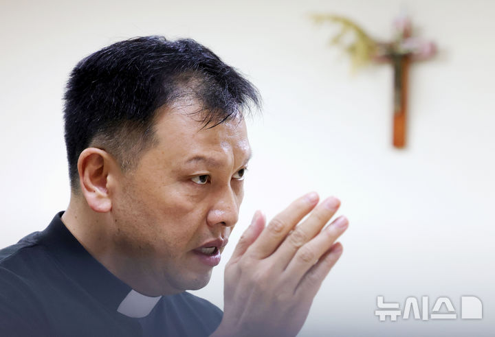 "'AI가 내 편이라고요? 착각입니다'"…임민균 신부가 말한 AI 시대의 기준